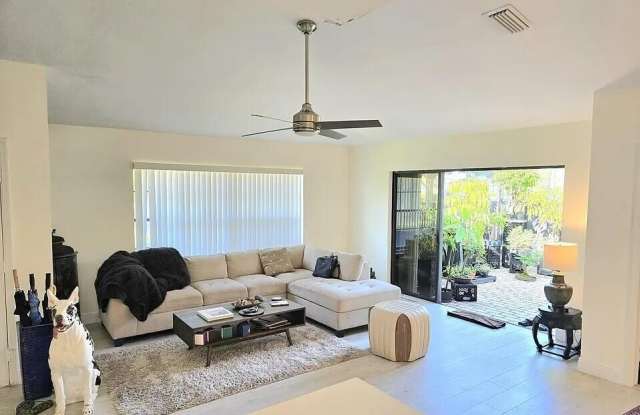 1705 Mariners Cove Gallery 4