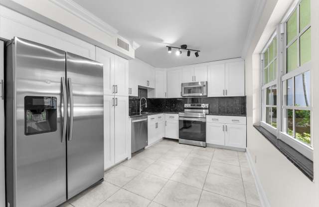 4240 OAKS Terrace Gallery 1