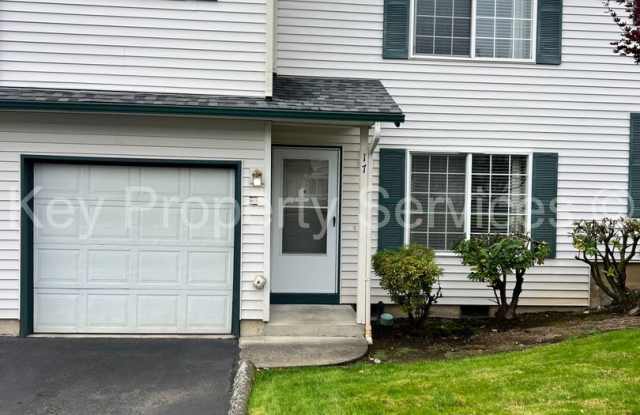 Updated Hazel Dell Townhouse! photos photos
