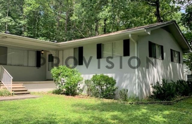 3607 Woodland Dr NW Apt B photos photos