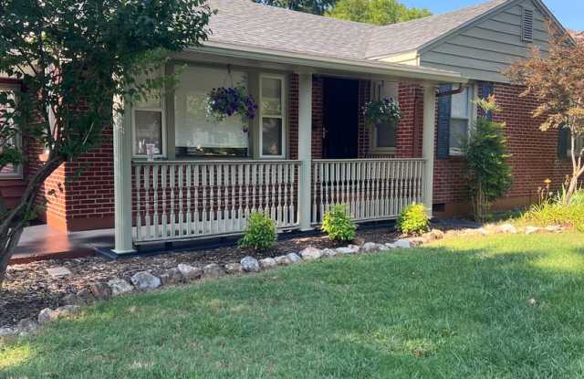 Stunning 3 Bedroom, 2 Bath Home in University Heights, Springfield - A Perfect Blend of Elegance and Convenience! photos photos