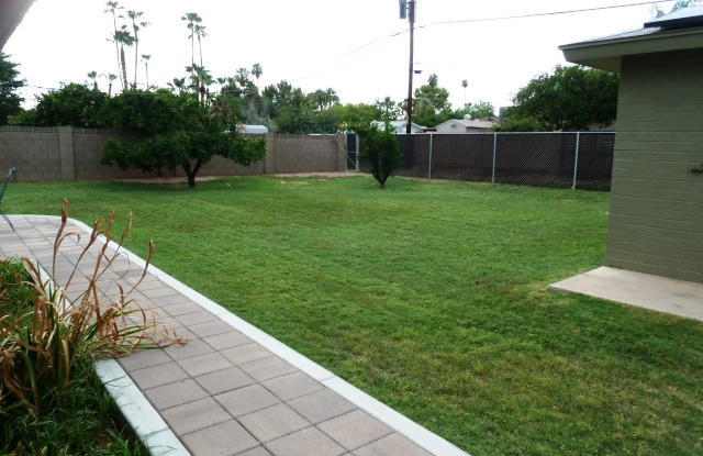 4044 E WHITTON Avenue Gallery 4