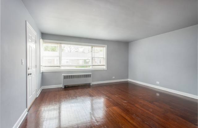 7427 N. Winchester, Unit 202 Gallery 4