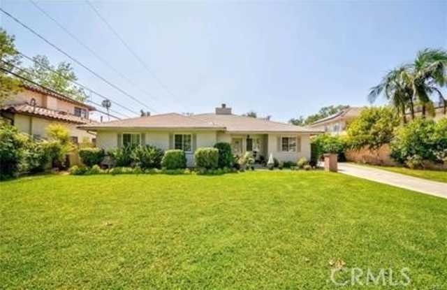 2415 El Capitan Avenue photos photos