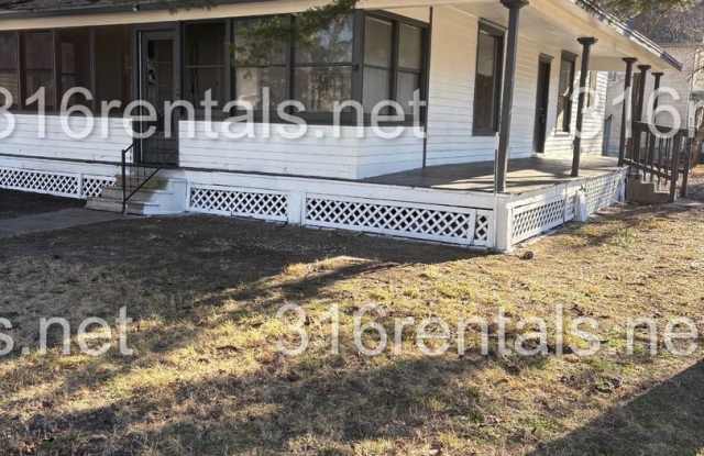 $950 - 3 bed 1 bath - Single Family Home photos photos