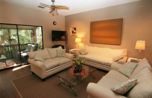 207 WOODLAND DRIVE Gallery 3