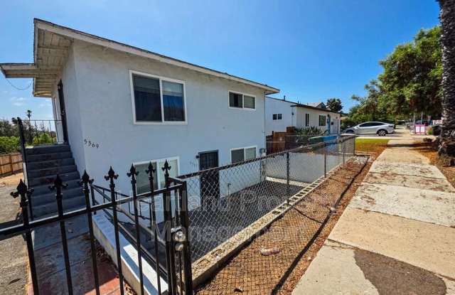 5367 Roswell St. photos photos