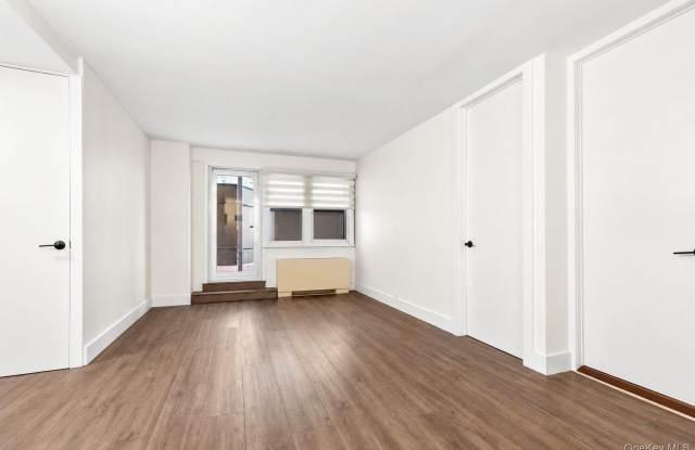 77 E 12TH Street Gallery 2