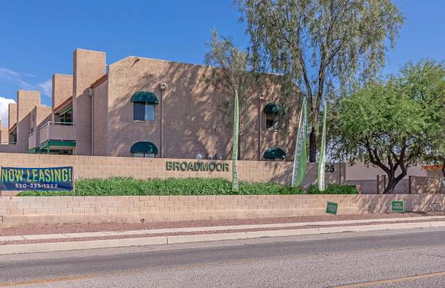 Broadmoor Apartments Gallery 2