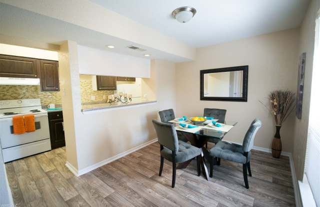 2013 Taxco Rd # 7 Gallery 2