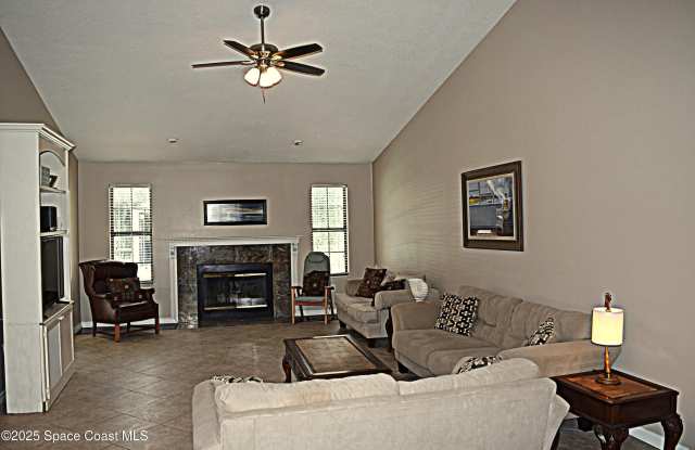 285 Utopia Circle Gallery 3