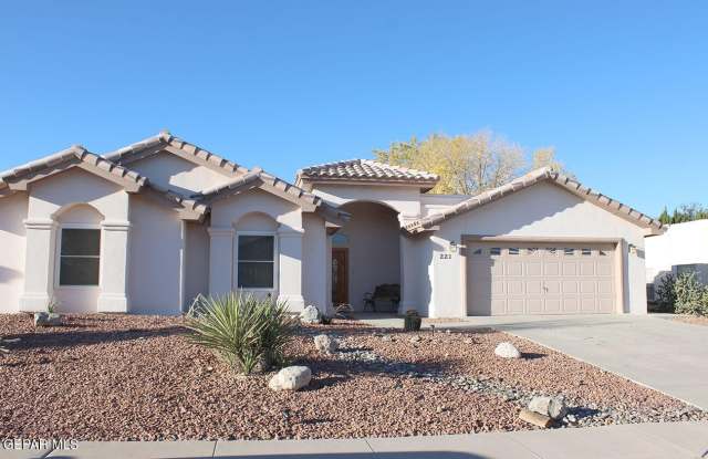 221 E Cloud Song E - 221 Cloud Song East, Santa Teresa, NM 88008