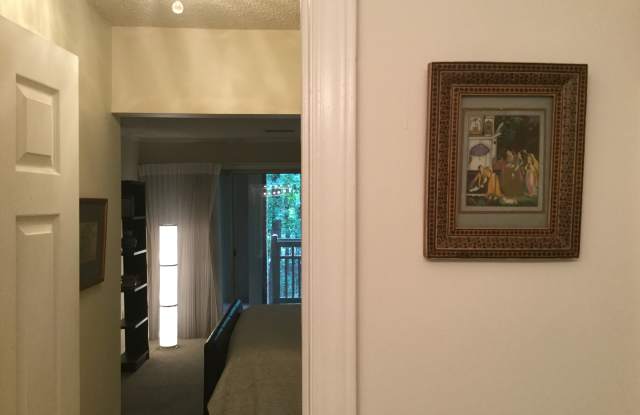 5013 K Sharon Road Gallery 4