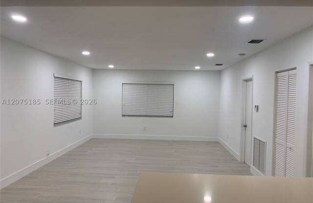315 MAJORCA AV Gallery 2
