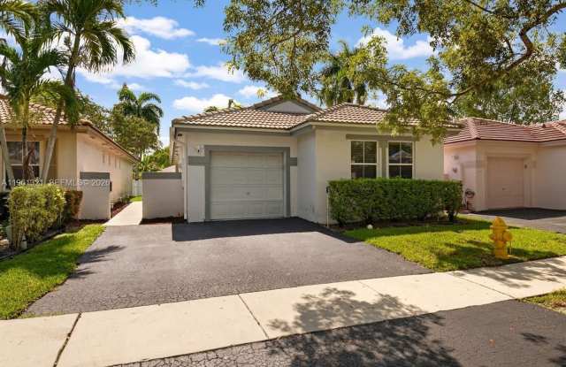 200 NW 75th Ter photos photos