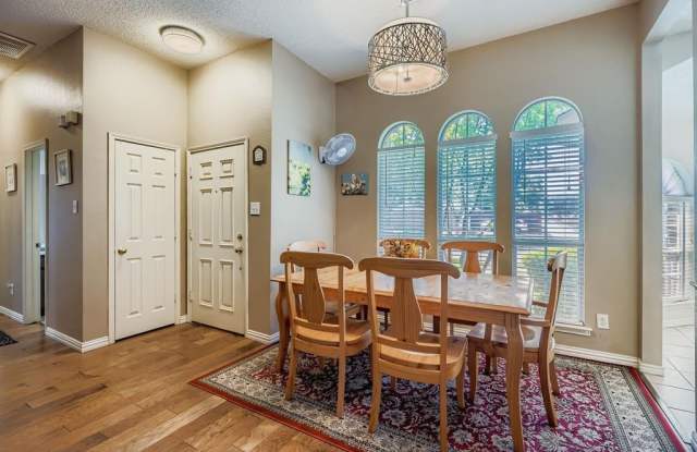 1421 Dearborn Road Gallery 4
