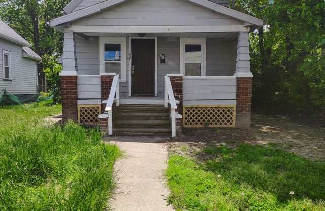 Section 8 Accepted! Spacious 2br home photos photos