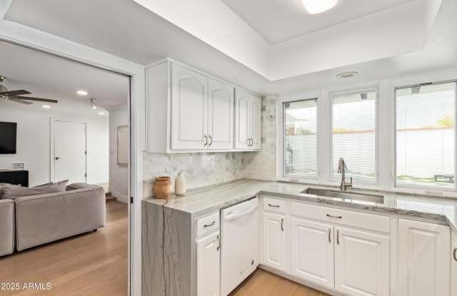 2629 S COUNTRY CLUB Way Gallery 3