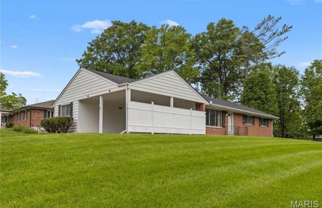 1001 Schulte Road Gallery 3