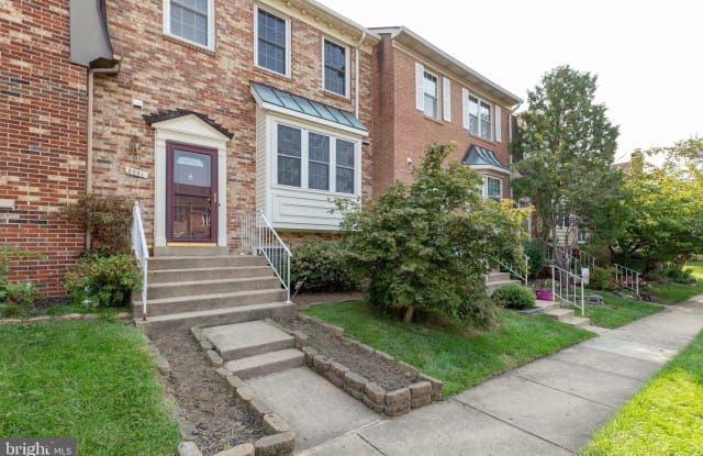 3951 ROSEBAY COURT - 3951 Rosebay Court, Fairfax County, VA 22033