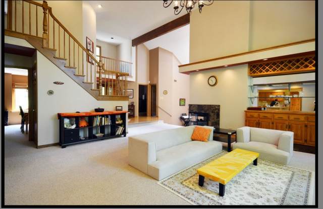 707 WHITEBARK Court Gallery 3