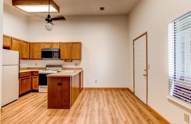 912 S. Dearborn Way #18 - 912 South Dawson Way, Aurora, CO 80012