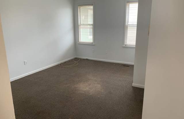 415 Taylor St Apt #1 - 415 Taylor St, Burlington County, NJ 08075