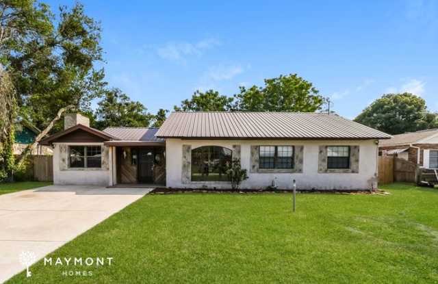 2207 Diana Drive - 2207 Diana Drive, Palatka, FL 32177