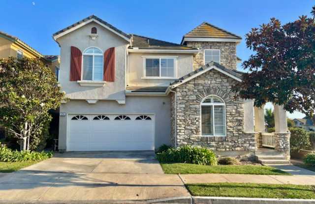 3 Bedroom + 3 Bathroom Home | Midtown Ventura | Unfurnished Gallery 1