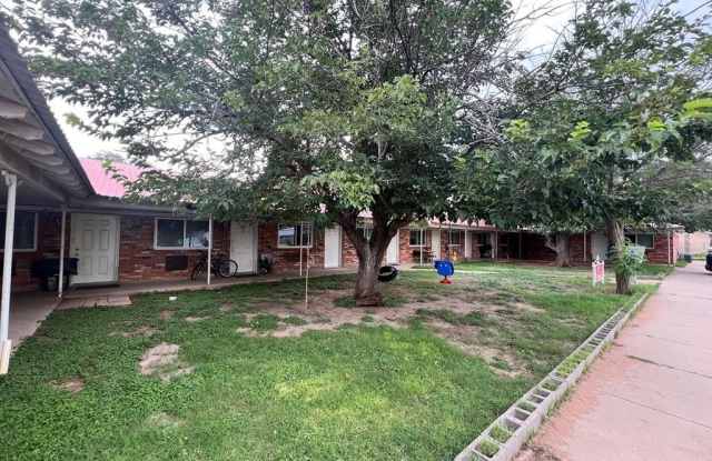 1212 N Kelly Ave photos photos
