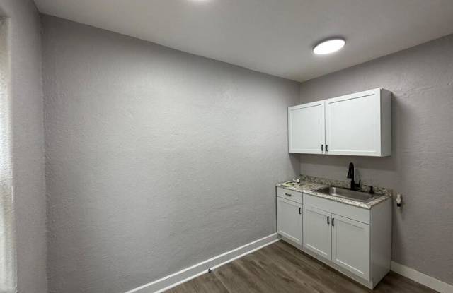 3205 Kendall Street - 102 Gallery 3