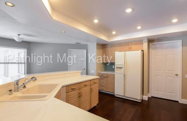 3740 Embassy Circle Gallery 4
