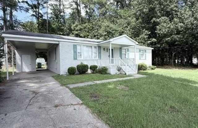 509 Harrison Drive N Gallery 1