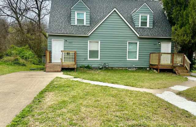 Cute Midtown Duplex Fpr Rent - 3403 East 60th Street, Kansas City, MO 64130