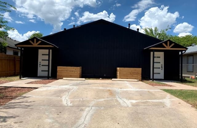 1118 Brookswood Avenue A - 1118 Brookswood Avenue, Austin, TX 78721