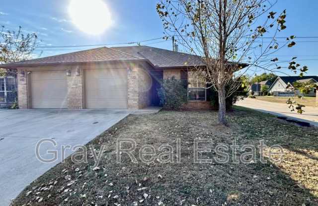 1416 South Mississippi Avenue - 1416 South Mississippi Avenue, Ada, OK 74820