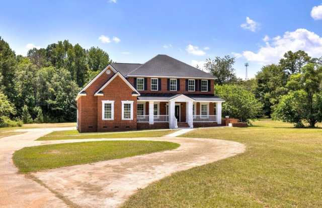 2090 Four Bridges Road Gallery 2