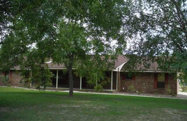 Private 1-Acre Retreat with Pool, Screened Porch  Spacious Interior photos photos