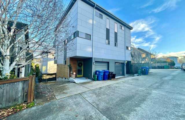 3227 21st Ave W Apt D - 3227 21st Avenue West, Seattle, WA 98199