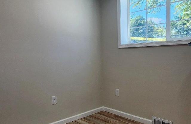 7925 APPOMATTOX Avenue Gallery 4