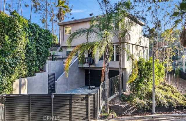 6672 Lakeridge Road - 6672 Lakeridge Road, Los Angeles, CA 90068
