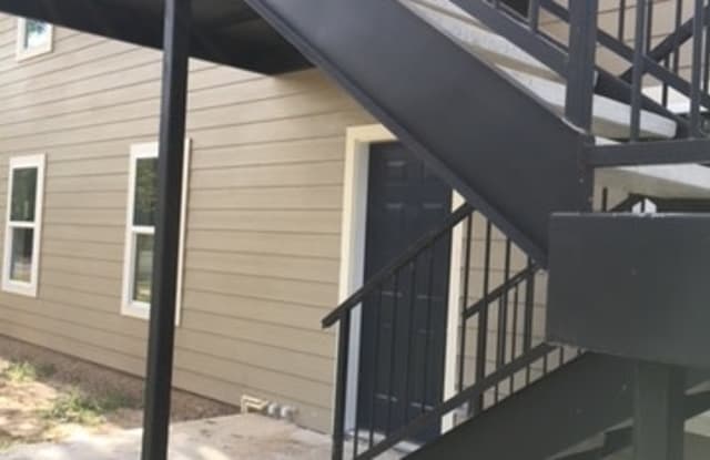 302 COOPER ST - 302 Cooper St, San Antonio, TX 78210