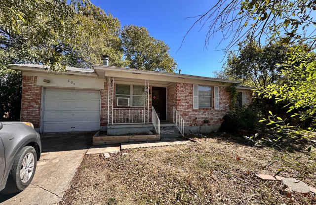 Cozy 3 Bedroom Family Home Gallery 1