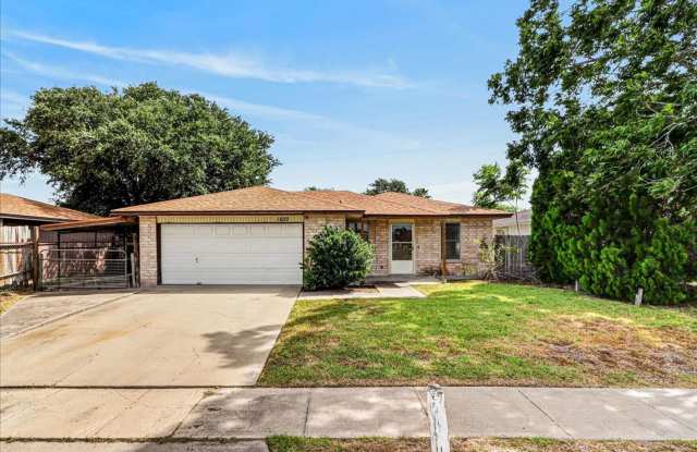 1622 La Joya - 2/Bed 2/Bath - $1,495/Month photos photos