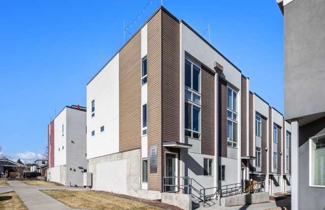 1551 W 43rd Ave - 1 photos photos