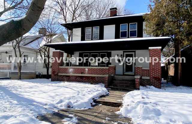 3BR Beauty with Hardwood Floors + Remodeled Kitchen + Fenced Yard! photos photos