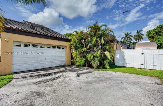 15660 SW 152nd Pl Gallery 3
