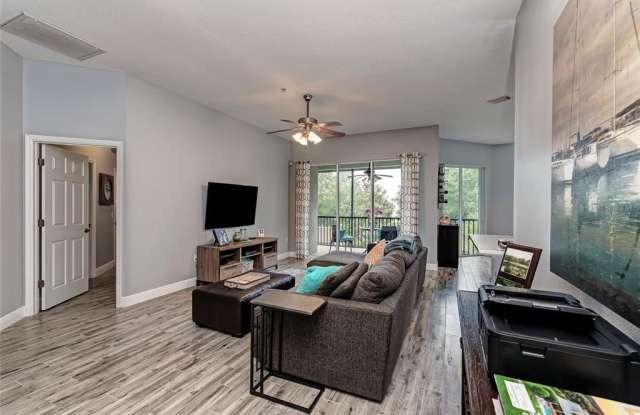 8249 MIRAMAR WAY Gallery 4