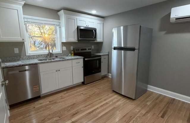 402 Gunn Street photos photos