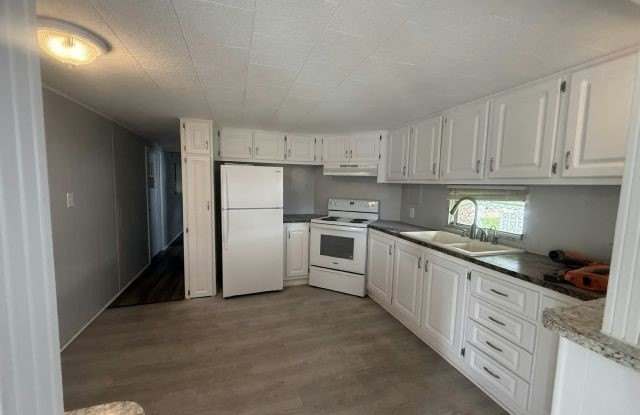 312 49th Ave. West photos photos
